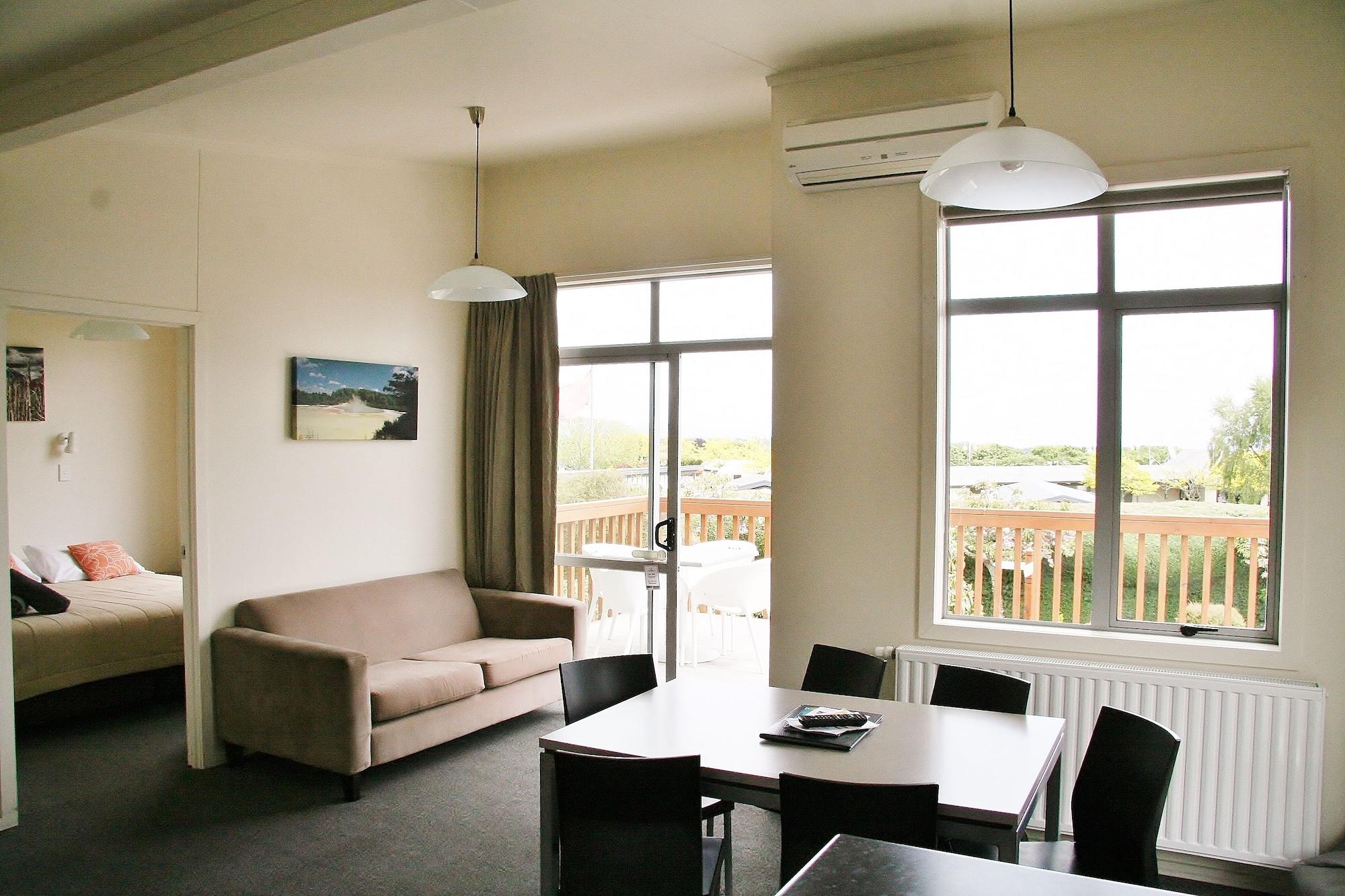 Debretts Taupo