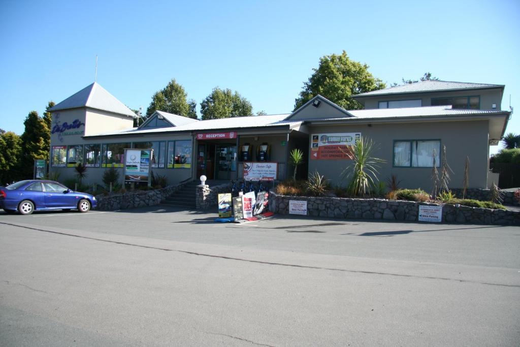 Debretts Taupo